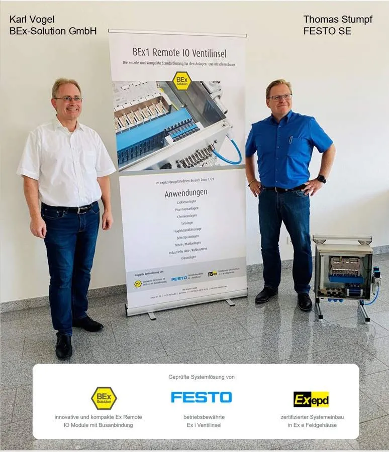 Karl Vogel und Thomas Stumpf vor dem Ventilinsel-Roll-up